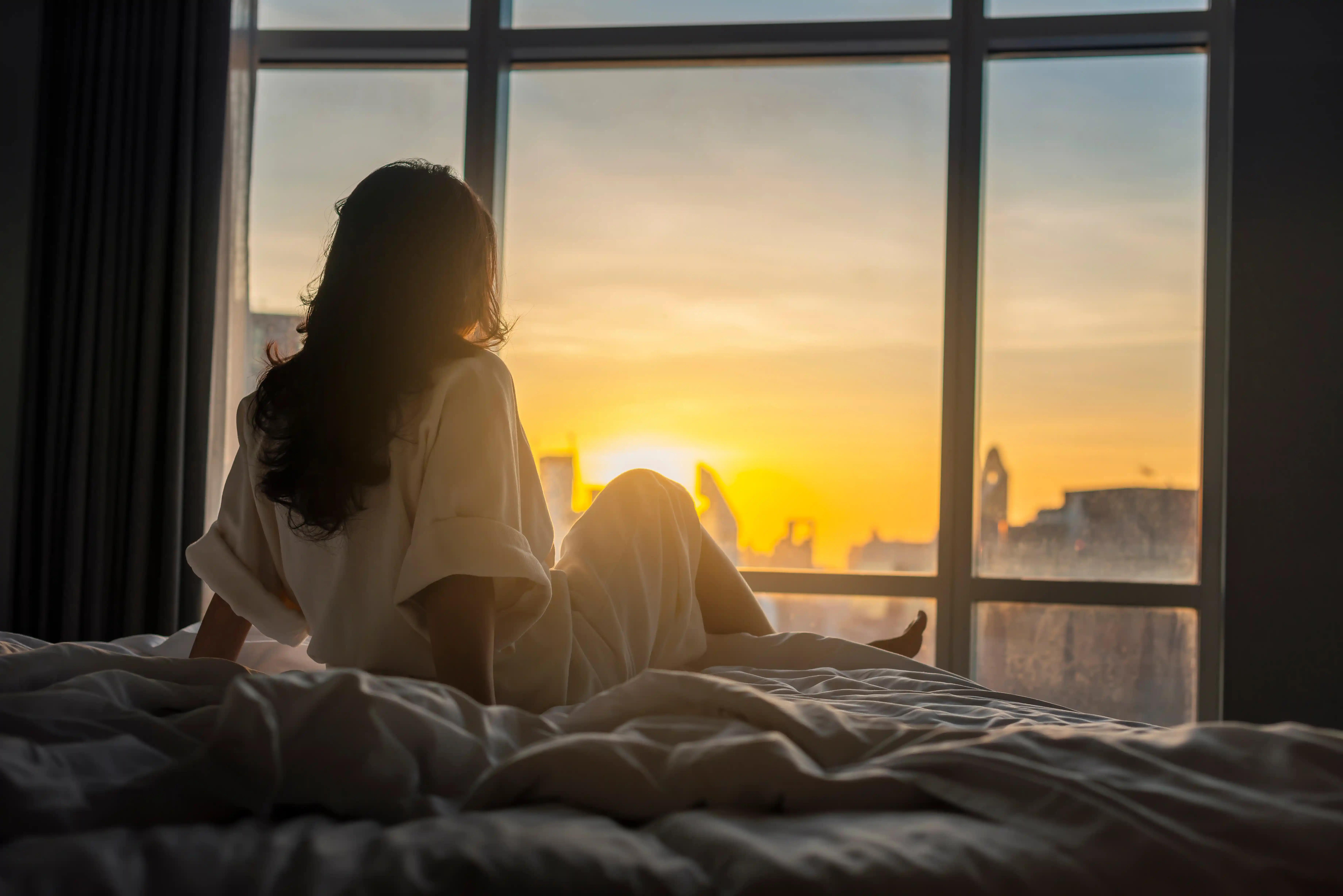 Warm sunrise-toned graphic representing a short wake-up routine
